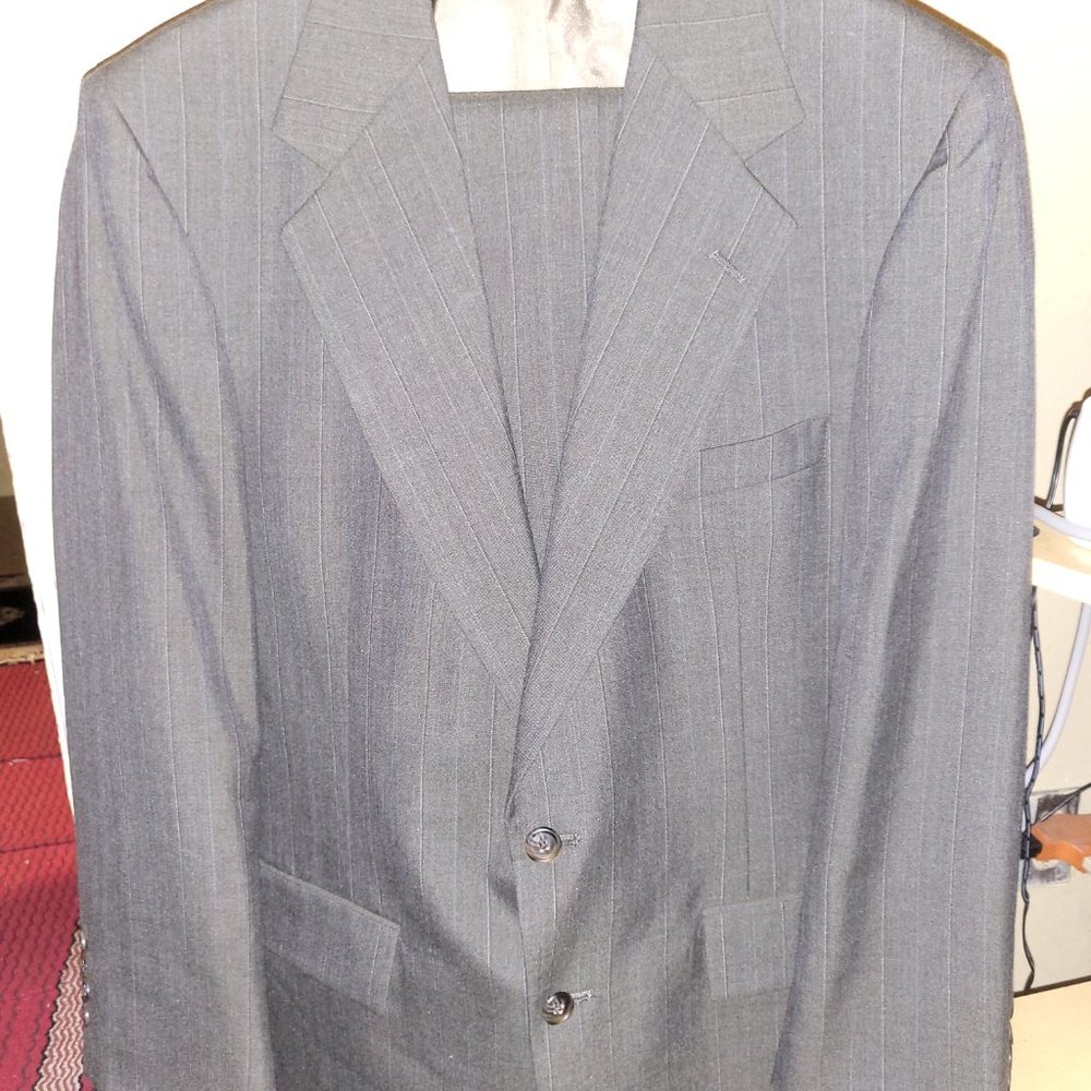 Lacrosse  Grey Tailored Men's 2-PC Professional Suit